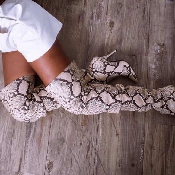 Boots - Picture 6 of 6